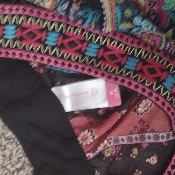 Multicolored print off the shoulder top - Picture 2 of 2